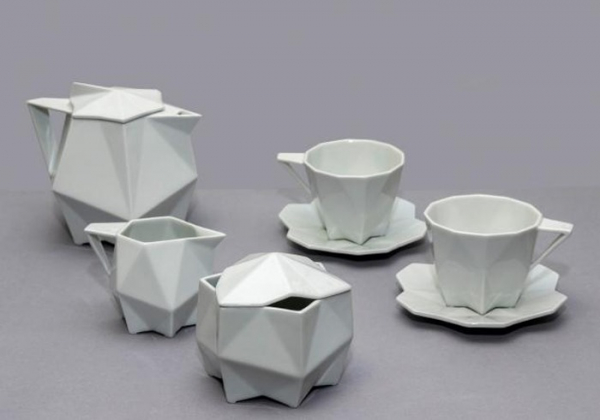 Severočeské muzeum představuje na kraji kubistický porcelánový kávový servis