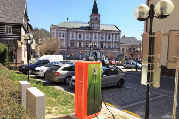 ČEZ: V Libereckém kraji přibyly další rychlodobíjecí stanice  