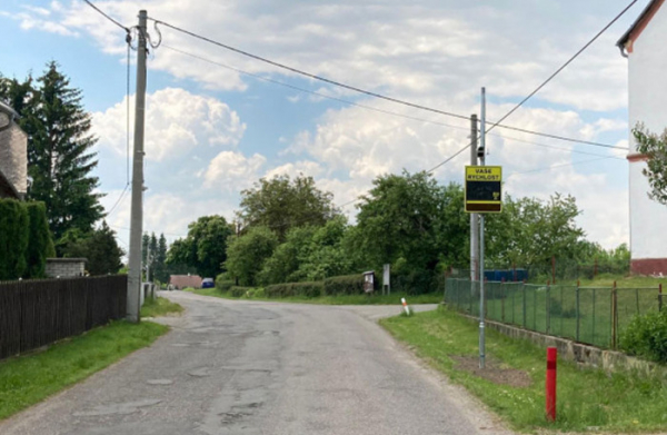 Nový radar již hlídá řidiče ve Velkém Valtinově na Českolipsku