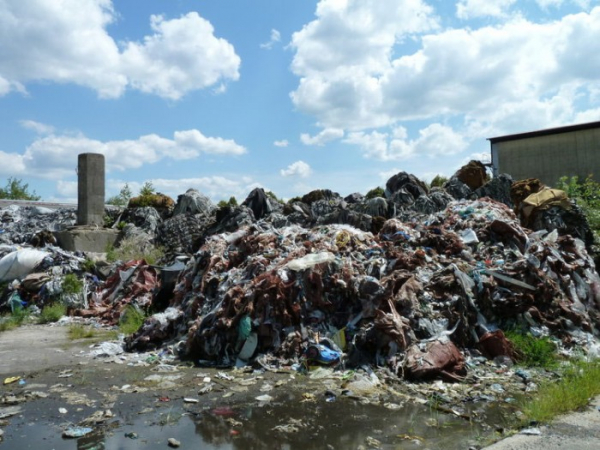 Likvidace zbytku odpadů v Arnolticích může začít, kraj získal dotaci od státu